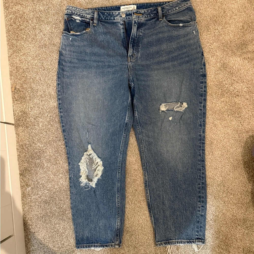 NWT Abercrombie Distressed High Rise Mom Blue Jeans